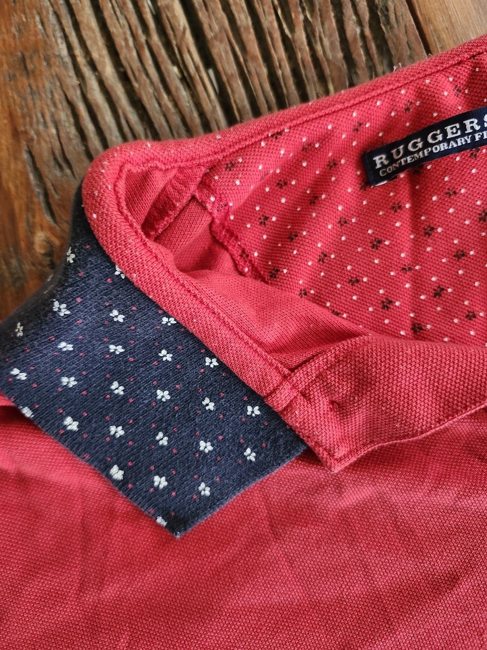 Kid's Red Polo Shirt with Contrast Collar - Indian Sizing - Picture 2 of 9